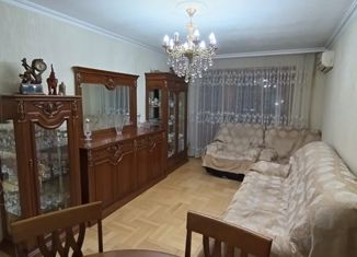 Продам 4-комнатную квартиру, 84 м2, Владикавказ, Весенняя улица, 4к1, 8-й микрорайон
