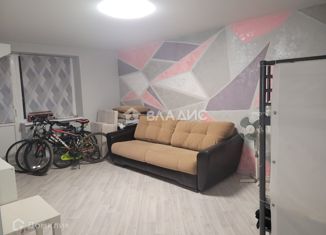 Продам 1-комнатную квартиру, 45.7 м2, поселок городского типа Мирный, проспект Мира, 17