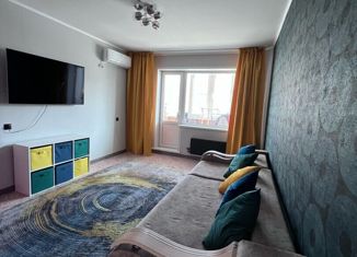 Продам 2-комнатную квартиру, 56.8 м2, Новосибирск, улица Петухова, 97