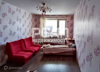 Продаю 3-комнатную квартиру, 74.3 м2, Волосово, улица Красных Командиров, 9