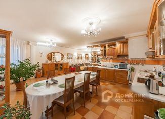 Сдаю 3-ком. квартиру, 125 м2, Москва, Митинская улица, 10к1, станция Волоколамская