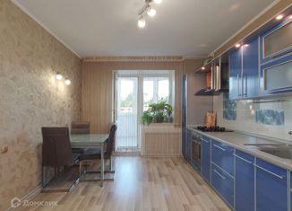 Продам 4-комнатную квартиру, 115.4 м2, Брянск, улица Димитрова, 58, Володарский район