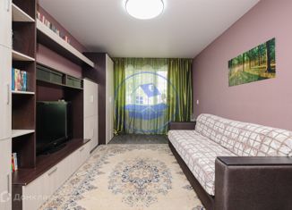 Продаю трехкомнатную квартиру, 62 м2, Новосибирск, улица Кошурникова, 57