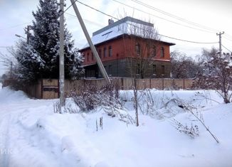 Продается дом, 600 м2, деревня Новосаратовка, деревня Новосаратовка, 153