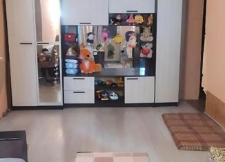 Продам трехкомнатную квартиру, 56 м2, Красноперекопск, улица Толбухина, 8