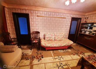 Продаю 3-ком. квартиру, 47 м2, Строитель, Заводская улица, 12