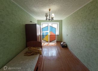 Продажа четырехкомнатной квартиры, 68 м2, Краснотурьинск, улица Попова, 3