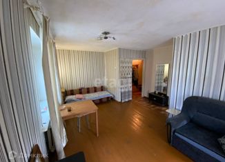 Продаю 1-ком. квартиру, 33 м2, Екатеринбург, улица Серова, 2, улица Серова