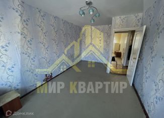 Продается трехкомнатная квартира, 47 м2, Оренбургская область, Олимпийская улица, 18А