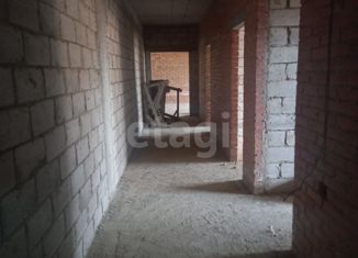 Продам трехкомнатную квартиру, 112 м2, Магас, улица Дошлако Мальсагова, 54