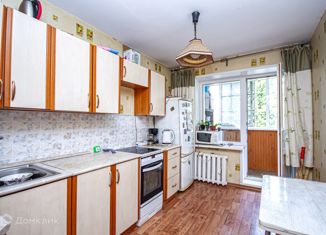 Продается двухкомнатная квартира, 41.9 м2, Новосибирск, улица Гусинобродский Тракт, 24, метро Золотая Нива