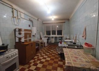 Продажа 1-комнатной квартиры, 18 м2, Таганрог, улица Пальмиро Тольятти, 28-2