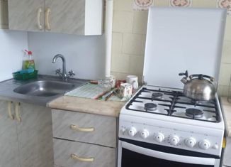 Продам 2-комнатную квартиру, 43.8 м2, поселок городского типа Приютово, улица Свердлова, 9