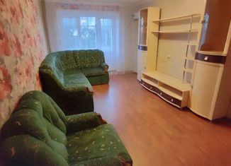 Сдача в аренду 2-ком. квартиры, 48 м2, Курск, улица Чернышевского, 10