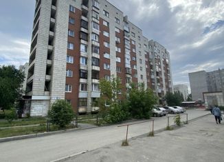 Продам 1-комнатную квартиру, 36 м2, Екатеринбург, улица Стачек, 57, улица Стачек