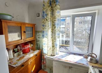 Продается 3-комнатная квартира, 54 м2, Челябинская область, улица Озимина, 35