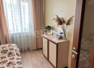 Продажа 3-ком. квартиры, 66 м2, Евпатория, проспект Победы, 38