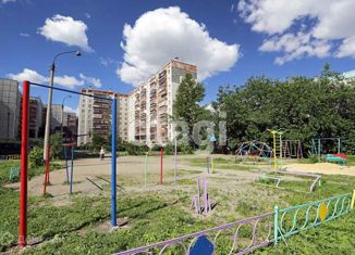 Продается двухкомнатная квартира, 52.2 м2, Челябинская область, улица Молодогвардейцев, 39Б