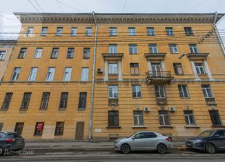 Продаю 5-ком. квартиру, 136 м2, Санкт-Петербург, 5-я Советская улица, 26, муниципальный округ Смольнинское