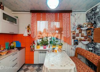 2-комнатная квартира на продажу, 55.5 м2, Тюменская область, улица Пушкина, 18
