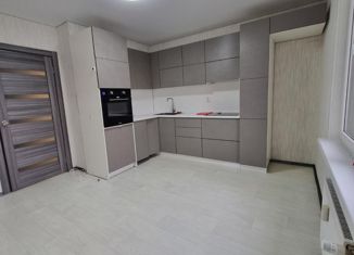 Продается двухкомнатная квартира, 60 м2, Татарстан, проспект Строителей, 6