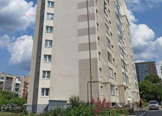 Продам 2-комнатную квартиру, 59 м2, Берёзовский, Театральная улица, 2к2