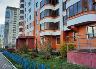 Продается 3-ком. квартира, 78.9 м2, Курск, Центральный округ, проспект Анатолия Дериглазова, 55