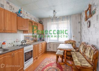 Продам 3-ком. квартиру, 62.7 м2, посёлок Бело-Бережский Санаторий Турбаза, Центральная улица, 18