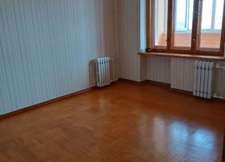 Продаю 2-комнатную квартиру, 55 м2, Таганрог, улица Москатова, 27