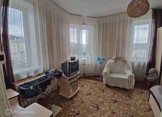 Продаю 4-ком. квартиру, 94.6 м2, Златоуст, улица Аносова, 178