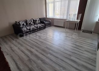 Сдача в аренду однокомнатной квартиры, 30 м2, Севастополь, улица Адмирала Фадеева, 18
