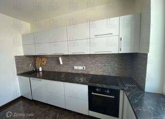 Сдам трехкомнатную квартиру, 68 м2, посёлок Шушары, посёлок Шушары, 10