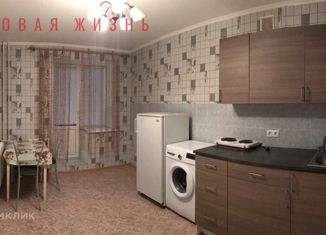 Продается однокомнатная квартира, 46 м2, Самара, улица Дыбенко, 36, метро Спортивная