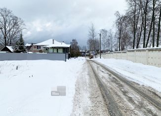 Продам участок, 20.5 сот., деревня Юрово, Школьная улица, 2Д