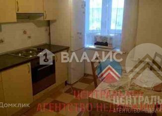 Сдается в аренду трехкомнатная квартира, 80 м2, Новосибирск, улица Гоголя, 25А, метро Маршала Покрышкина