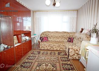 Продается 2-комнатная квартира, 50 м2, Димитровград, проспект Автостроителей, 33