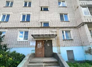 Продаю двухкомнатную квартиру, 48.9 м2, Осташков, переулок Адрианова, 10