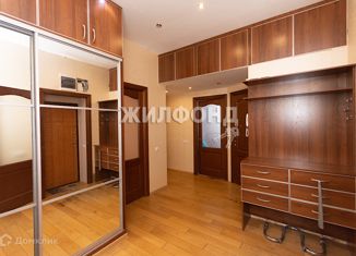 Продается 4-комнатная квартира, 95.2 м2, Обь, улица Военный Городок, 102