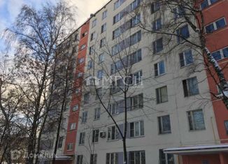 Продам комнату, 61 м2, Москва, улица Молдагуловой, 32, метро Юго-Восточная