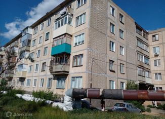 Четырехкомнатная квартира на продажу, 59 м2, Ясный, улица Асбестовиков, 1