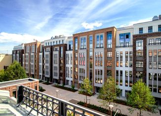 Продаю 2-ком. квартиру, 72 м2, Санкт-Петербург, 12-я Красноармейская улица, 24, 12-я Красноармейская улица