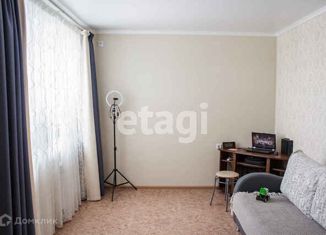 Продам 2-комнатную квартиру, 45.6 м2, село Мариинский, Хвойная улица, 10