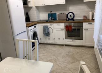 Сдается 2-комнатная квартира, 64 м2, Санкт-Петербург, Ушаковская набережная, 1к4, метро Чёрная речка