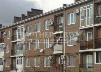 Продаю четырехкомнатную квартиру, 131.9 м2, поселок городского типа Афипский, улица Строителей, 1
