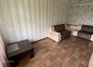 Двухкомнатная квартира на продажу, 43.9 м2, посёлок Саракташ, улица Мира, 203