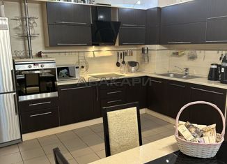 Сдаю 2-ком. квартиру, 90 м2, Красноярск, Крайняя улица, 2А, Ленинский район