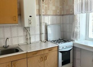 Сдаю трехкомнатную квартиру, 60 м2, Казань, улица Шамиля Усманова, 22, Московский район