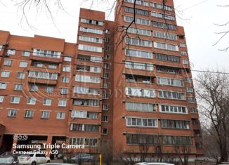 Продаю 2-комнатную квартиру, 53 м2, Санкт-Петербург, Дибуновская улица, 37, метро Старая Деревня