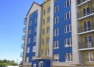 Продается двухкомнатная квартира, 60.8 м2, посёлок городского типа Янтарный, Советская улица, 104Б