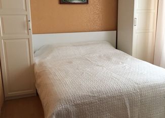 Сдается в аренду 3-комнатная квартира, 54 м2, Москва, улица Айвазовского, 5к1, метро Ясенево